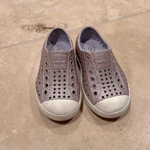 Native toddler girl shoes. Pink glitter color. Size 7.